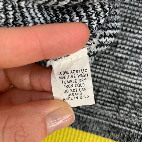 Vintage 80s Adele Boho Knit Sweater Newspaper Print Acrylic Knit Size Medium Rap - Picture 4 of 12